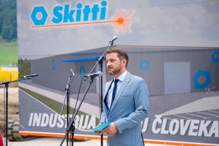 Postavljen temeljni kamen za novo tovarno Skitti