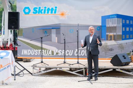 Postavljen temeljni kamen za novo tovarno Skitti